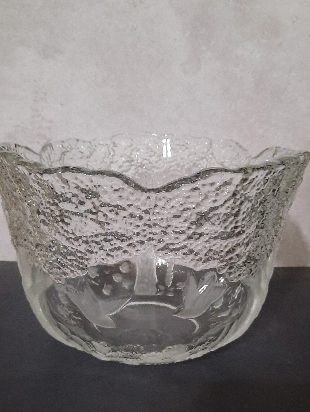 Vintage Mikasa " Tree Love" Pattern Clear Glass Bowl With 3D Birds & Trees - Picture 2 of 11